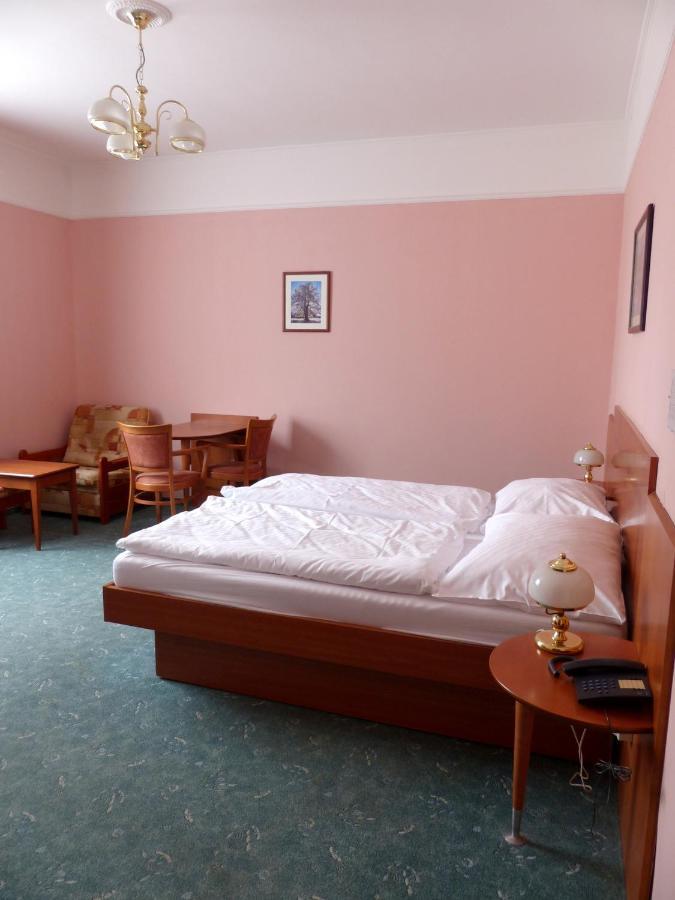 Penzion Harmonie Chodov  Buitenkant foto