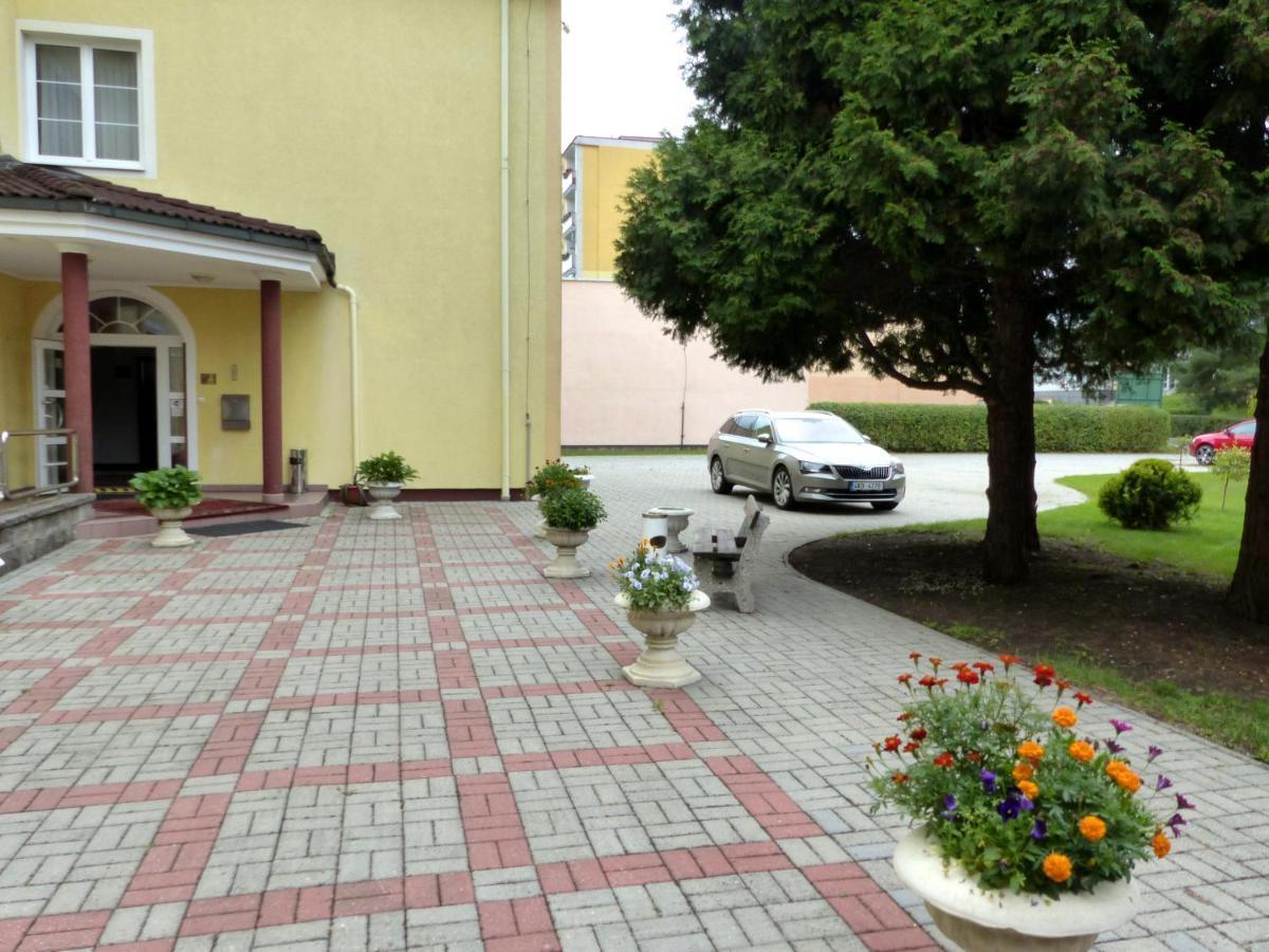 Penzion Harmonie Chodov  Buitenkant foto