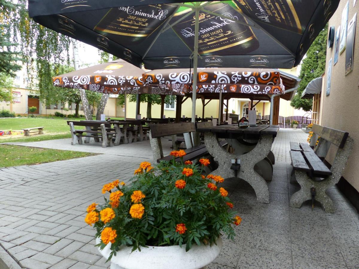 Penzion Harmonie Chodov  Buitenkant foto